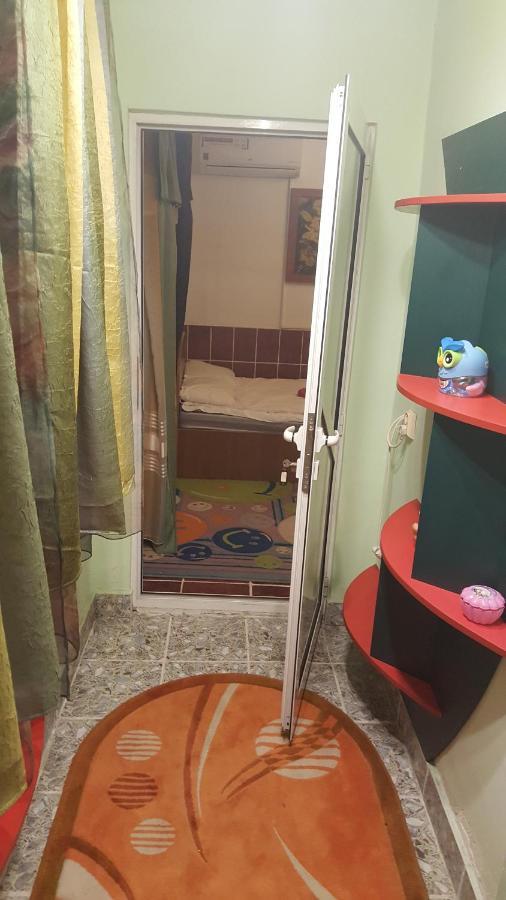 Casele Lena Bed & Breakfast Aldesti  Екстериор снимка