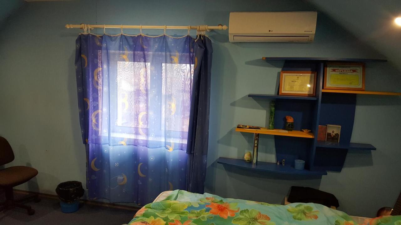 Casele Lena Bed & Breakfast Aldesti  Екстериор снимка