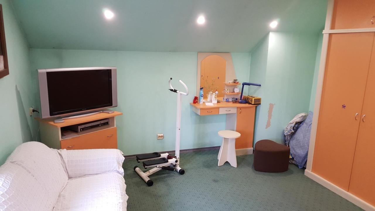 Casele Lena Bed & Breakfast Aldesti  Екстериор снимка